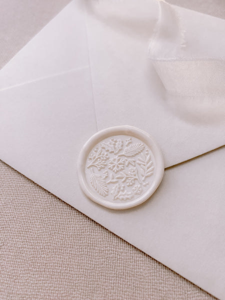 Winter garden leaf design wax seal in antique white